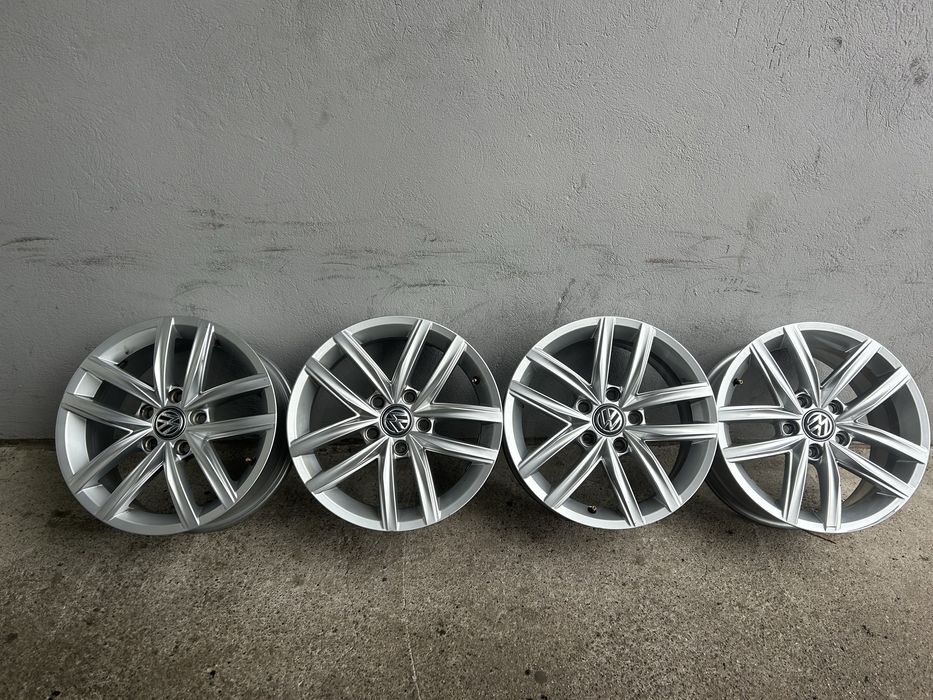 Felgi alumniowe 16” VW t-rock Golf 7  5G0 601 025 CS