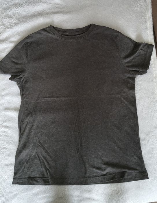 Grafitowy T-shirt Mango r. M