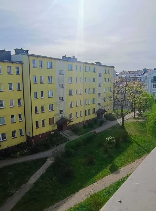 Nieduże, wygodne mieszkanie w bardzo dobrej lokalizacji w Chrzanowie.