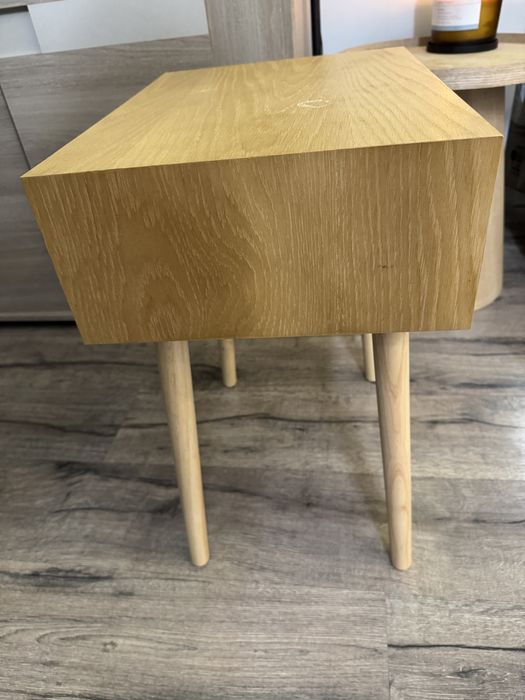 Stolik nocny HOKKSUND 1 szuflada naturalny dąb
