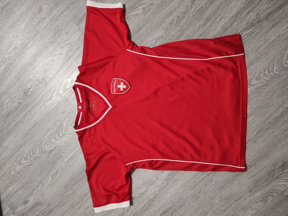 Футбольні форми, футболки, шорти