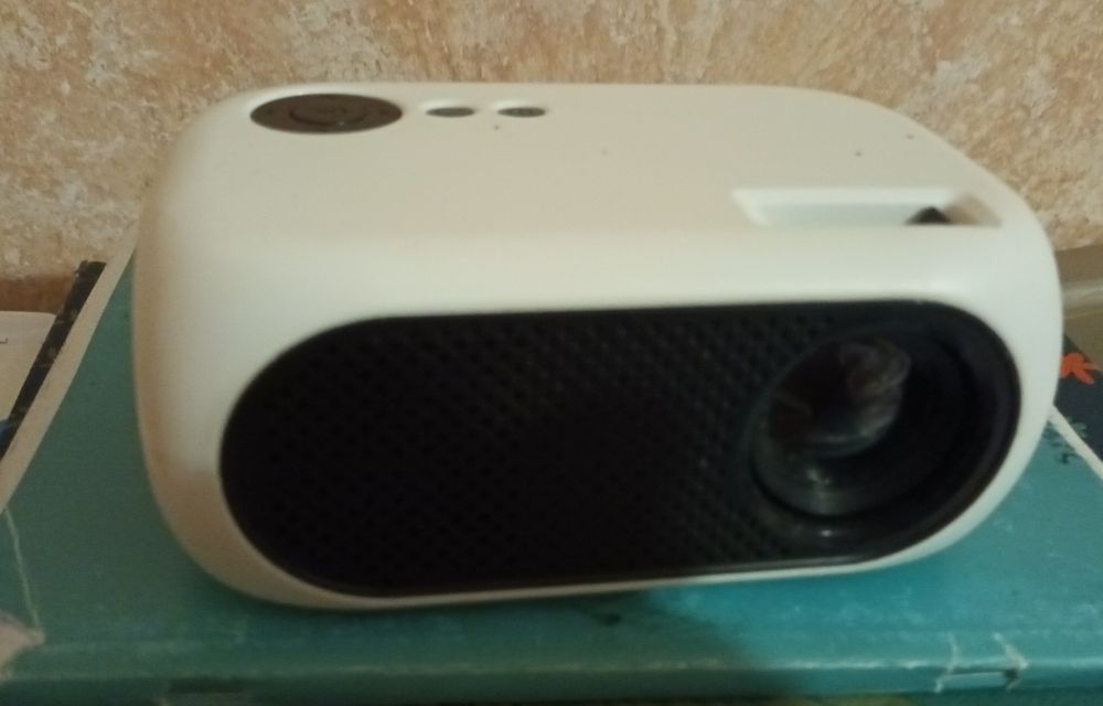 Projektor bez kabli