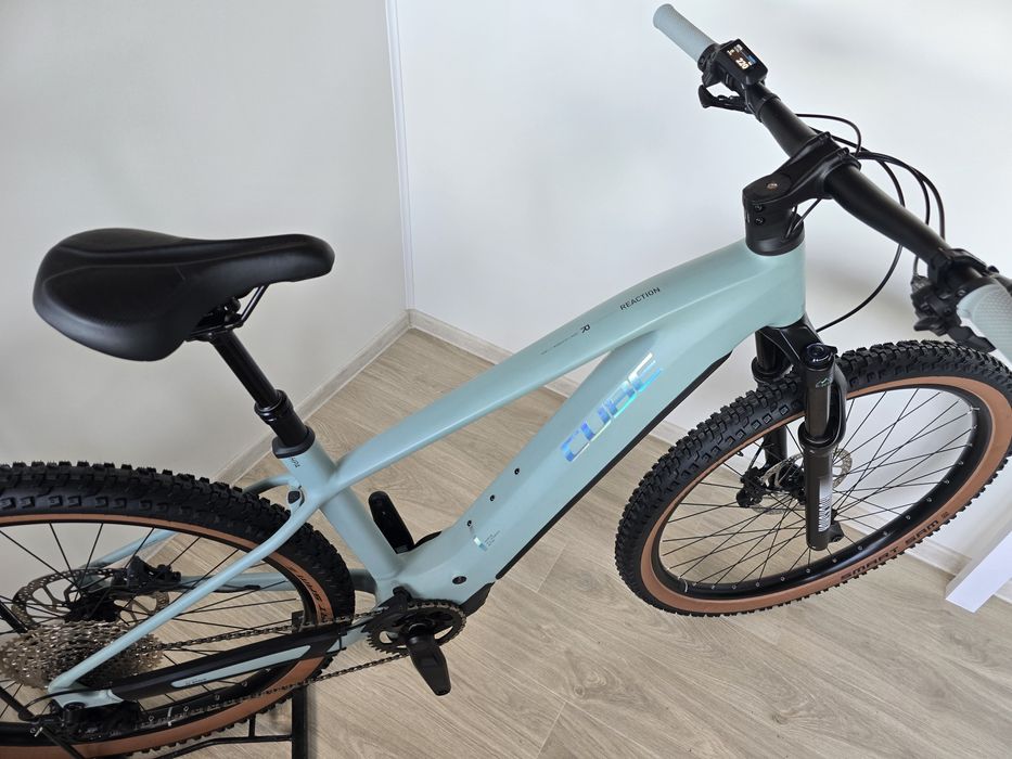 2025 Cube Reaction Hybrid 800 29