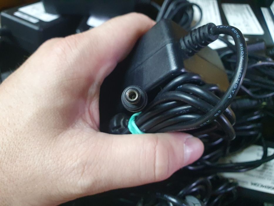 Блок живлення питания зарядное зарядка 12в/5а 60ват Sagemcom оригінал