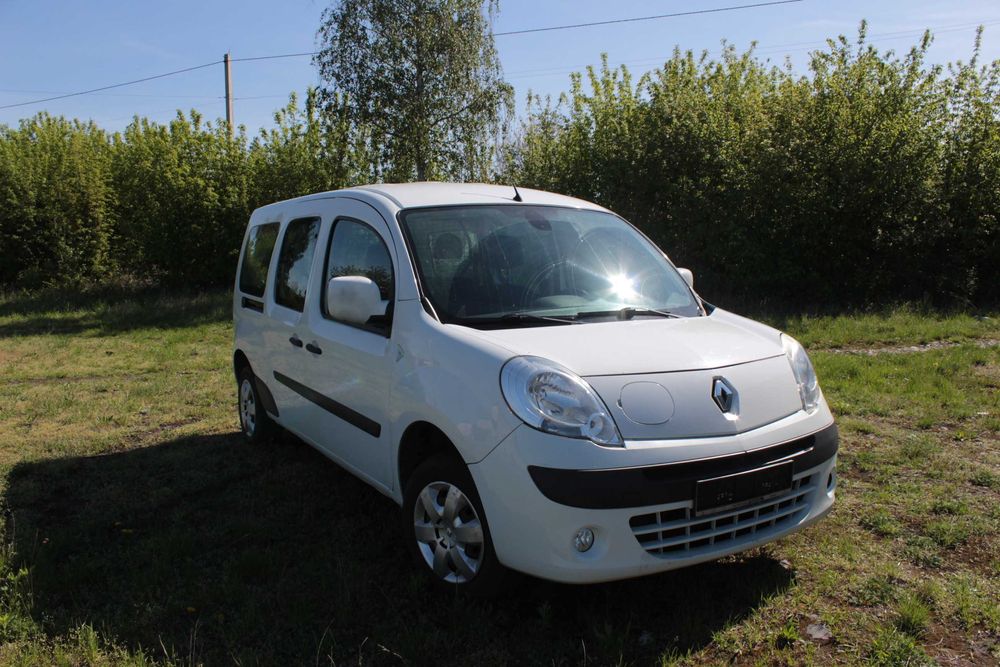 Двигун електричний Renault Kangoo Z.E. ze ZE elektro