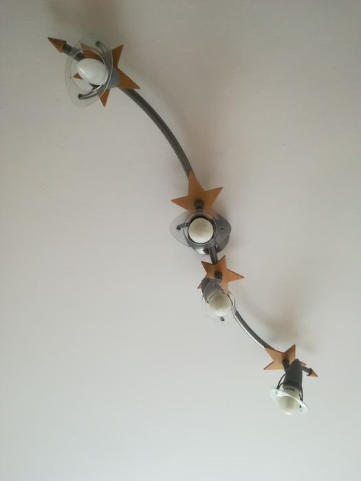 Lampa do pokoju dziecięcego