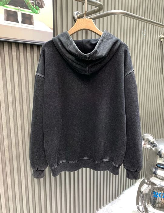 Худак Givenchy.