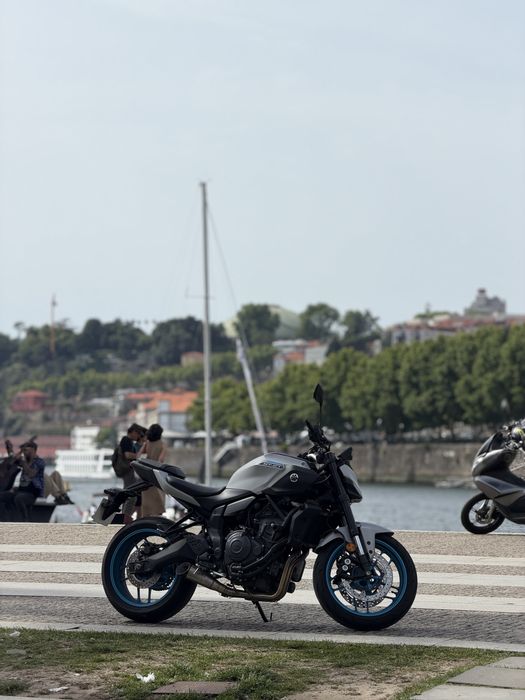 MT-07 2025 — 35 kW | Apenas 3.100 km
