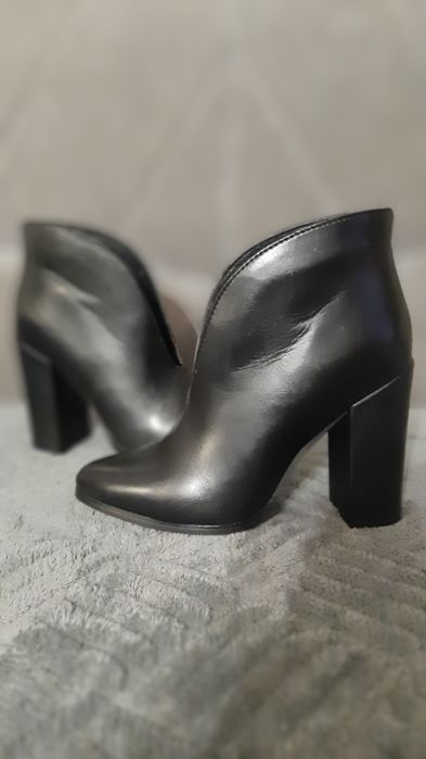 Sprzedam skórzane buty 36
