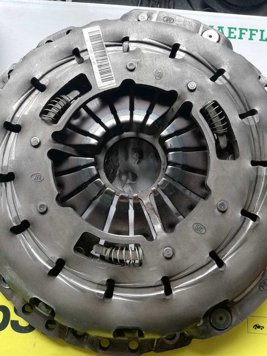 BMW 3 E90 E91 E92 2.0 D SPRZĘGŁO Docisk Tarcza  Komplet Fir.LUK