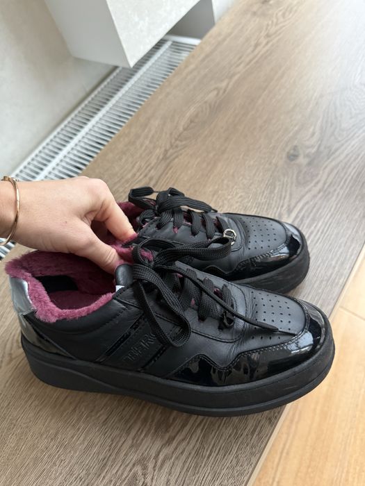 Продам жіночі кеди Iceberg