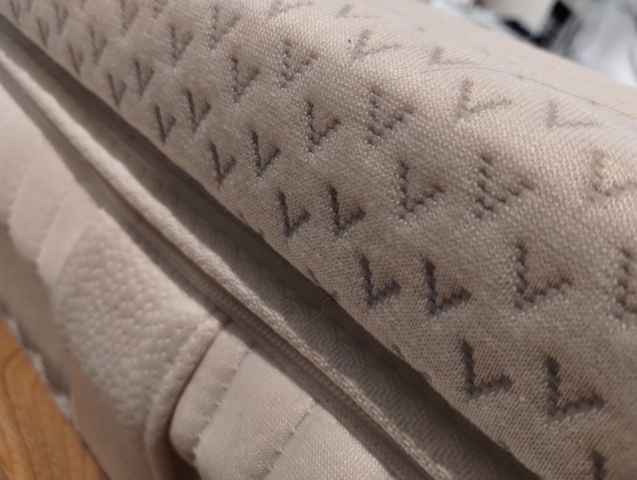 Materac topper, Jysk, memory foam ,Wellpur Gold T30