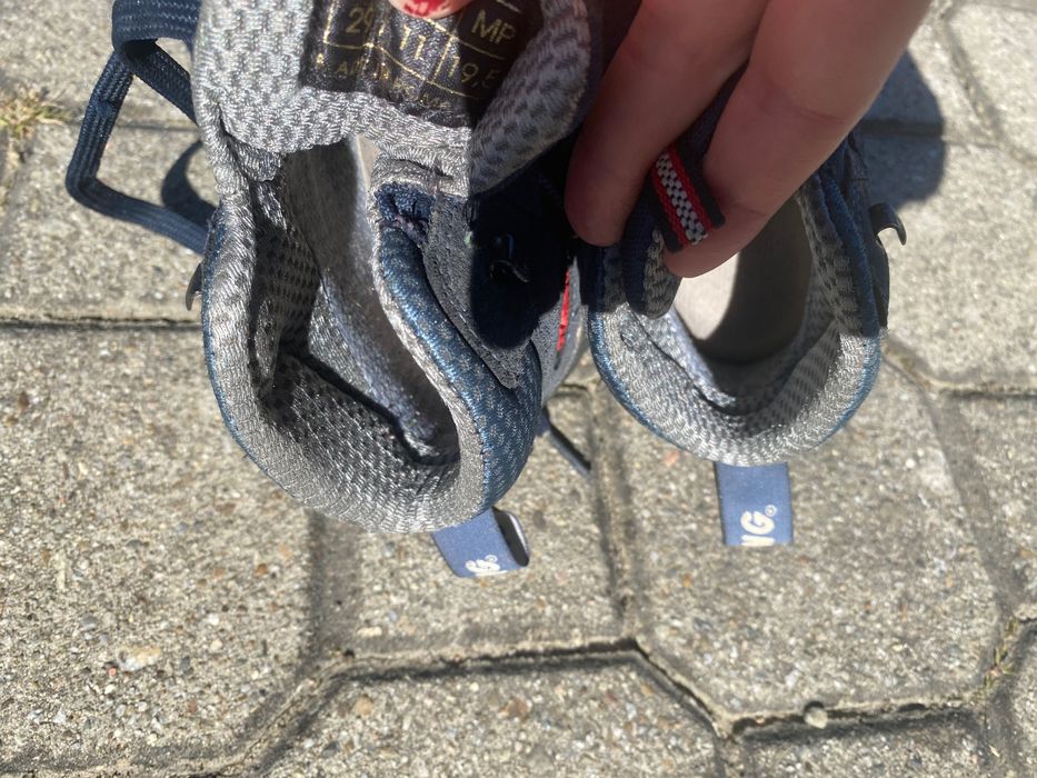 Buty gorskie jesienne wysokie dla dziewczynki