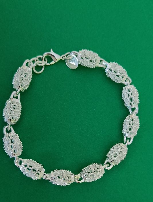 Srebrna ażurowa bransoletka