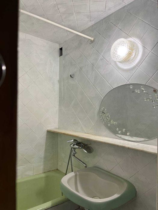 Здам 3-к кв. Ак.Єфремова 17, ст. м. Академмістечко Святошин!