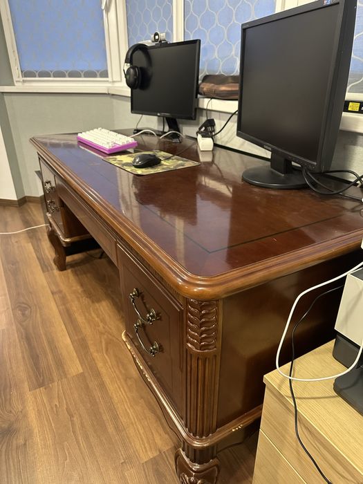 Продам письменый стол антиквариат