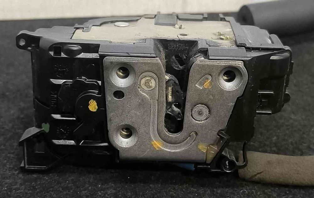 Fechadura / Fecho Porta Direito - RENAULT MEGANE III Hatchback