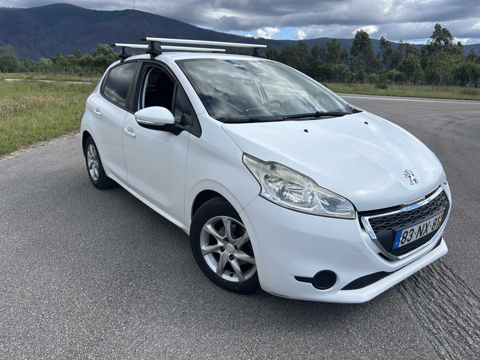 Peugeot 208 - 1.4 HDI 2013