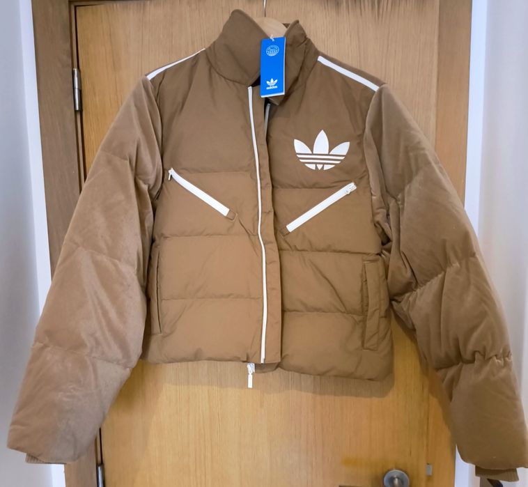 Casaco Adidas completamente novo