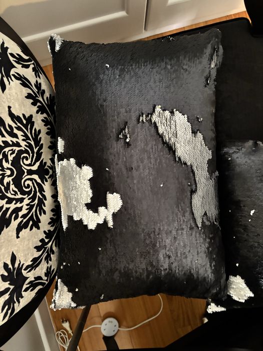 5 Almofadas preto e prata cinza com lantejolas