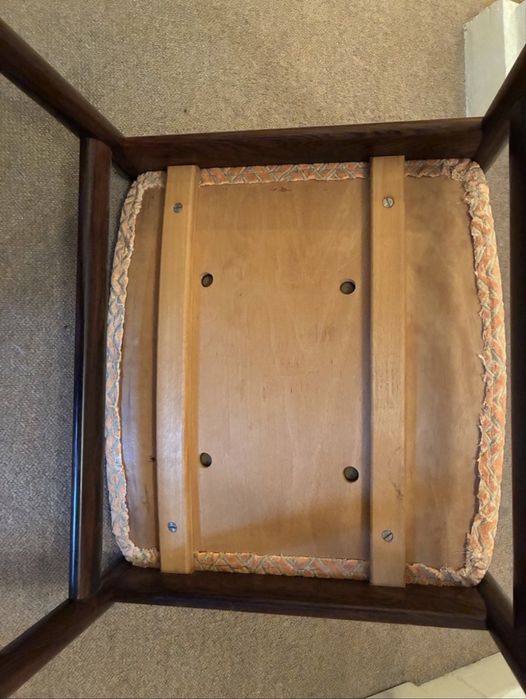 Seis cadeiras pau santo do Johannes Norgaard