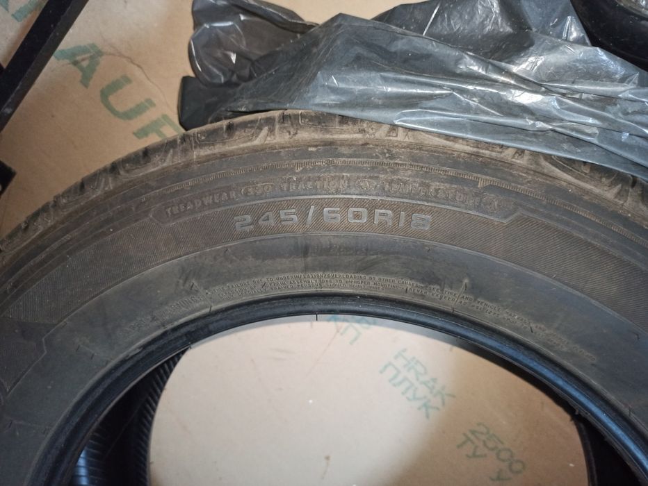 Комплект шин Bridgestone Destination 245/60 R18