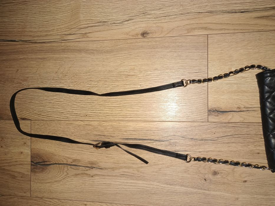 Torebka z długim paskiem