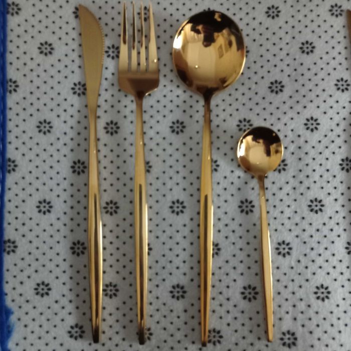 Стильные столовые приборы