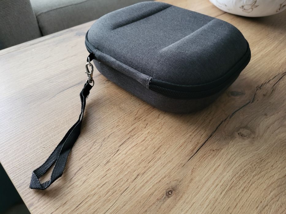 Eleganckie etui pokrowiec na słuchawki