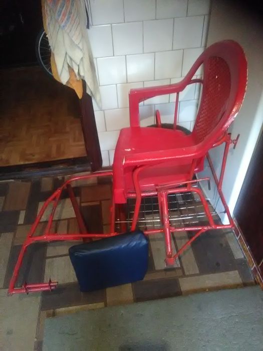 Продам чотири куска резинии