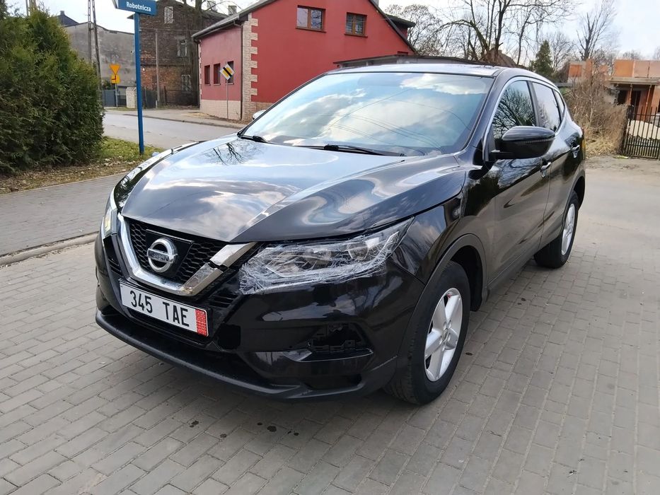 Nissan Qashqai 1.2benz..115koni 2018R 104tys.km lekko uszk.do jazdy dobrze wyposażony