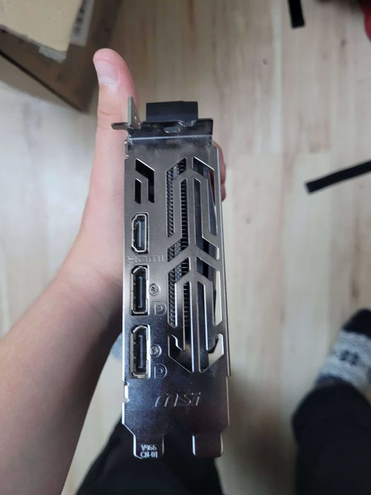 Komputer i5 7gen / 16GB RAM / GTX 1650 – 1100 zł (do negocjacji)