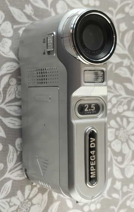 Цифрова відеокамера ZENNOX DV567B 5.1MP неробоча