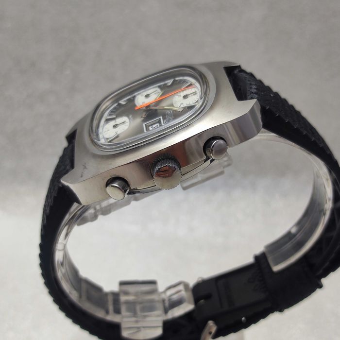 Nicolet Watch Co. Vintage Chronograf NOS lata 70 Valjoux 7750