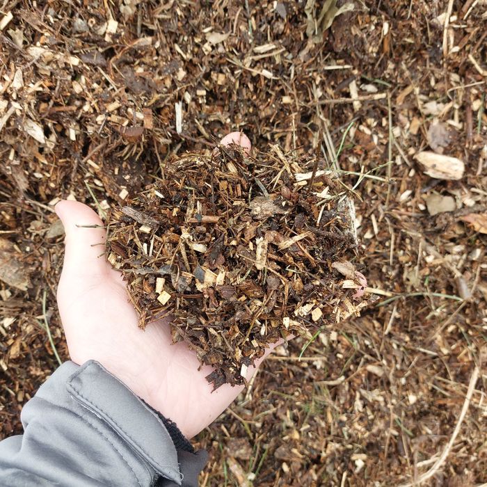 Zrębka sosnowa przekompostowana, kora sosnowa pod borówke