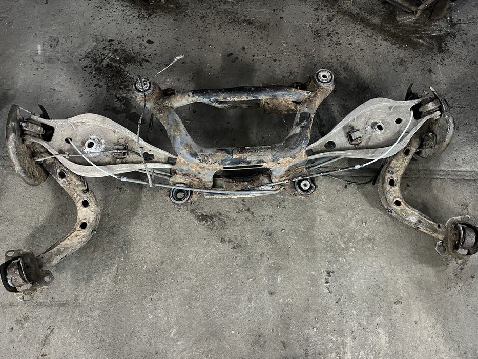 Wozek tyl tylny sanki zawieszenie bmw e46 1.8i 1.9i 2.0i 2.2i 2.5i 2.8