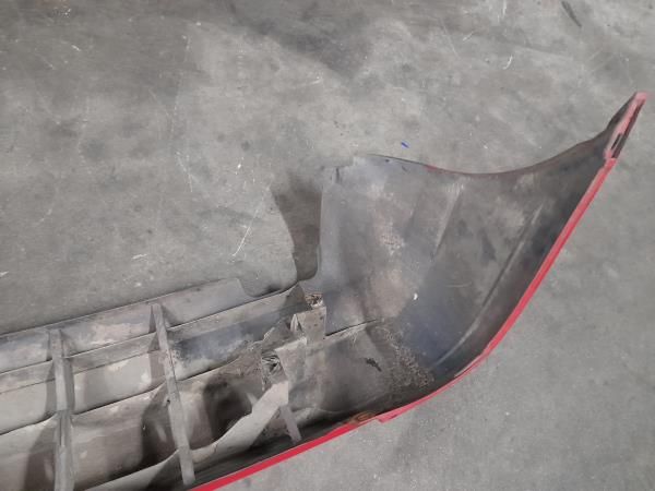 Pára-choques trás MAZDA 323 P V (BA)