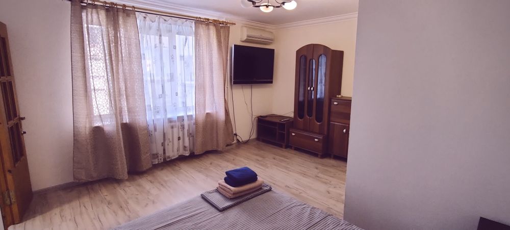 Подобово метро Шулявська однокімнатна