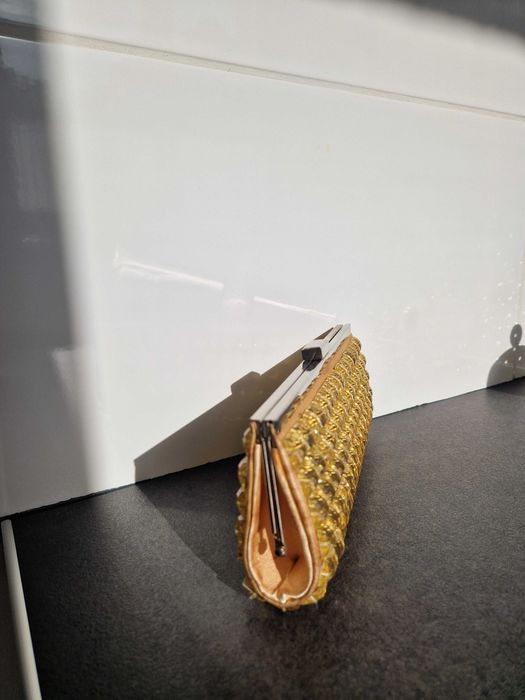 Złota zdobiona kopertówka