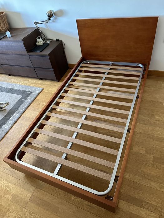 Cama 1x1,95 c/s colchao