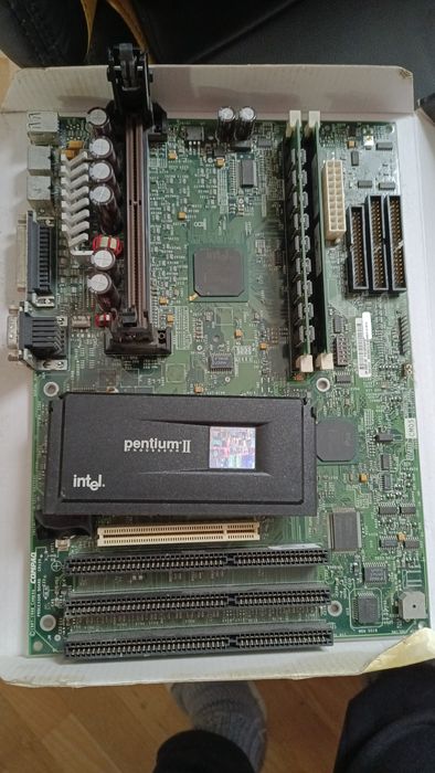 Раритет! Материнська плата Slot1 + Pentium II (SL2U3) + 64Mb SDRAM