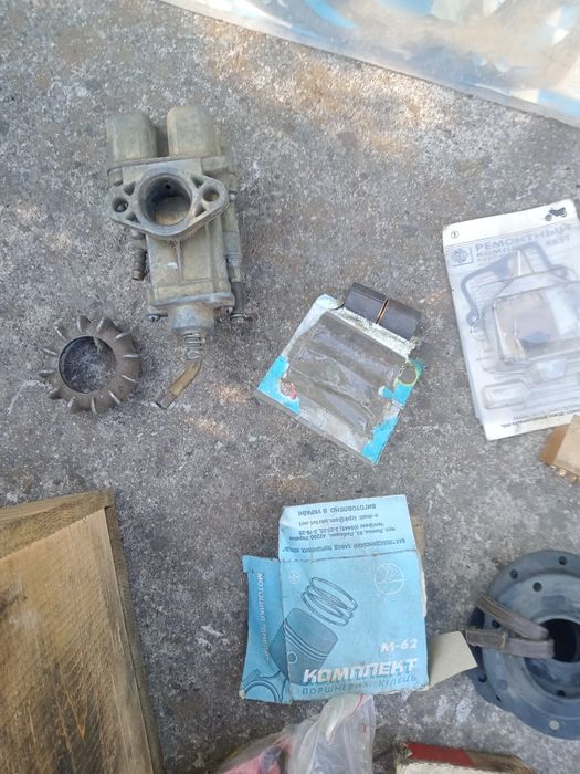 Продам  поршень Днепр МТ10