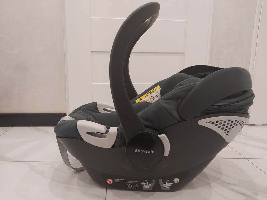 Fotelik Babysafe York z baza isofix.