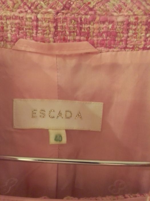 Женский костюм Escada