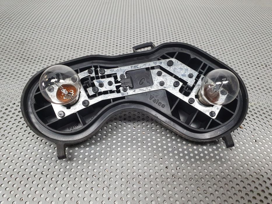 Suporte lâmpada esquerdo RENAULT Megane II (BM0/1_, CM0/1_)