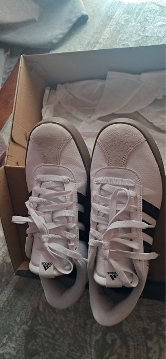 Tenis Adidas 43,5