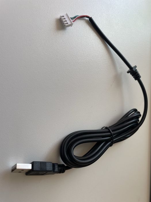 Cabo USB com conector interno de 4 pinos430092282977986561