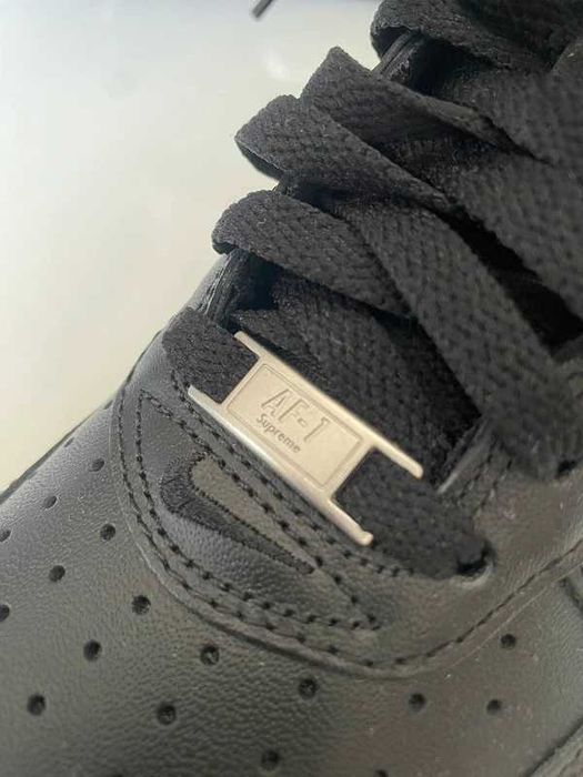 Nike Air Force 1 x Supreme R. 39