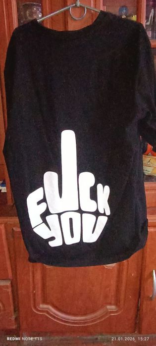 Чорна футболка. Від бренду ChROY  розміром L