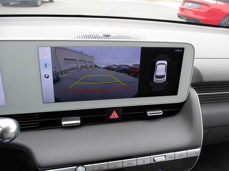 Hyundai Ioniq 5      2023